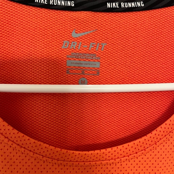 Nike Running Shirt - Picture 4 of 4
